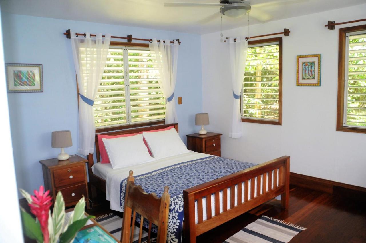 Hickatee Cottages, Belize, Central America Punta Gorda Eksteriør billede